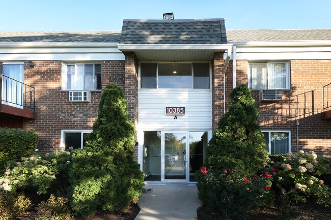 Building Photo - 10385 Dearlove Rd Unit 1G