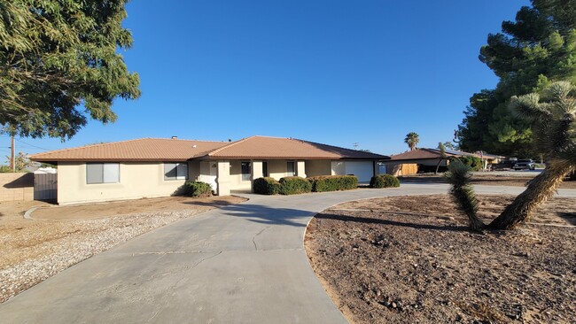 Photo - 13447 Shawnee Rd