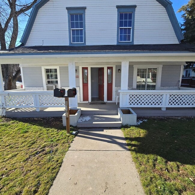 Building Photo - 1304 Worden Ave