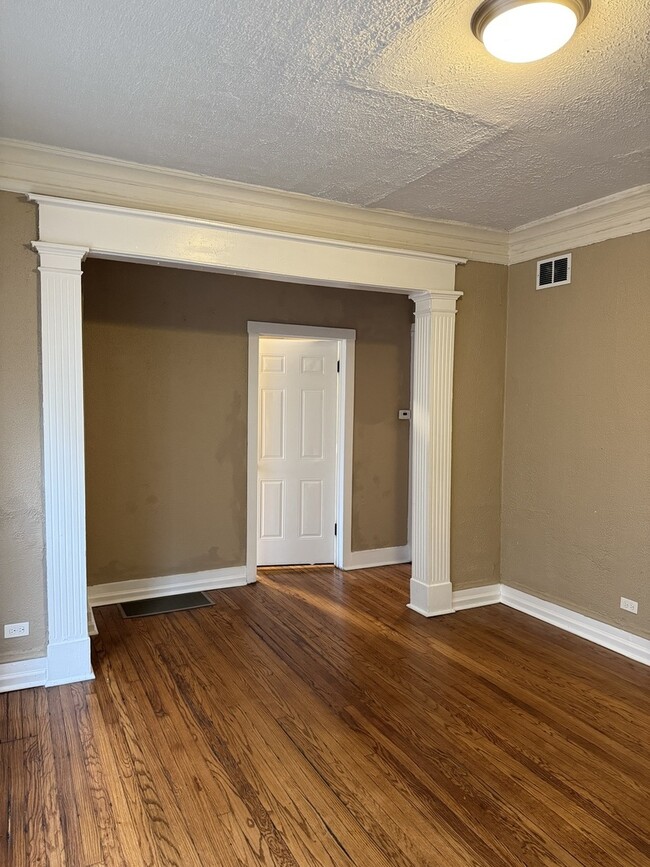 Photo - 5658 S Honore St Unit 1F