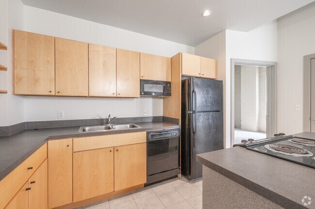 2 BD, 2 BA - 1,096SF - Kitchen - The Lofts
