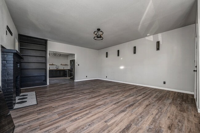 Photo - New 3 Bedroom 2 Bath on Stanley SW