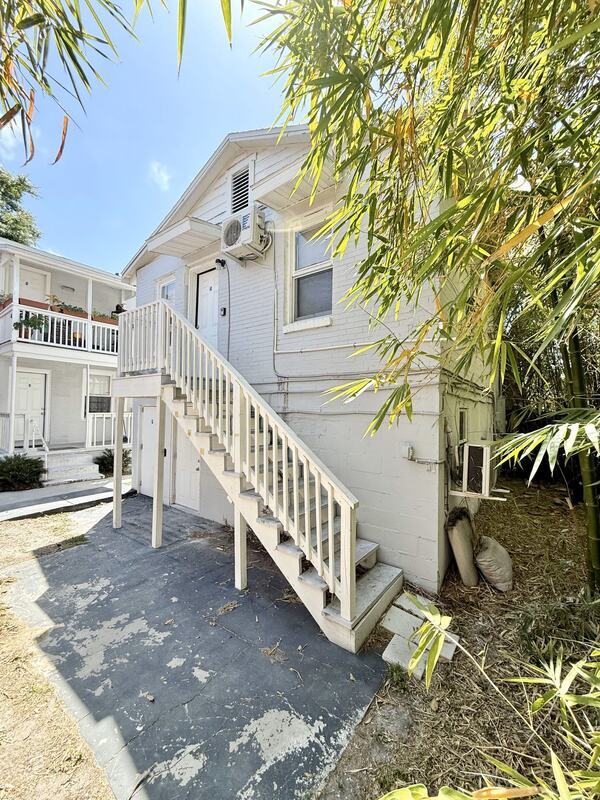Photo - 711 18th Ave S