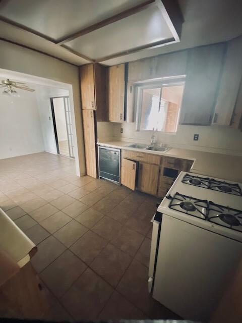 Photo - 9406 Montgomery Dr