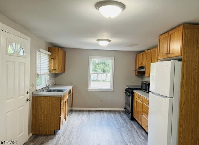 Photo - 36 Mundy Ave