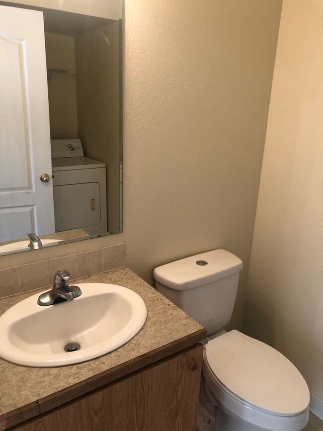 Photo - 2 bedroom unit Centrally located in Nampa