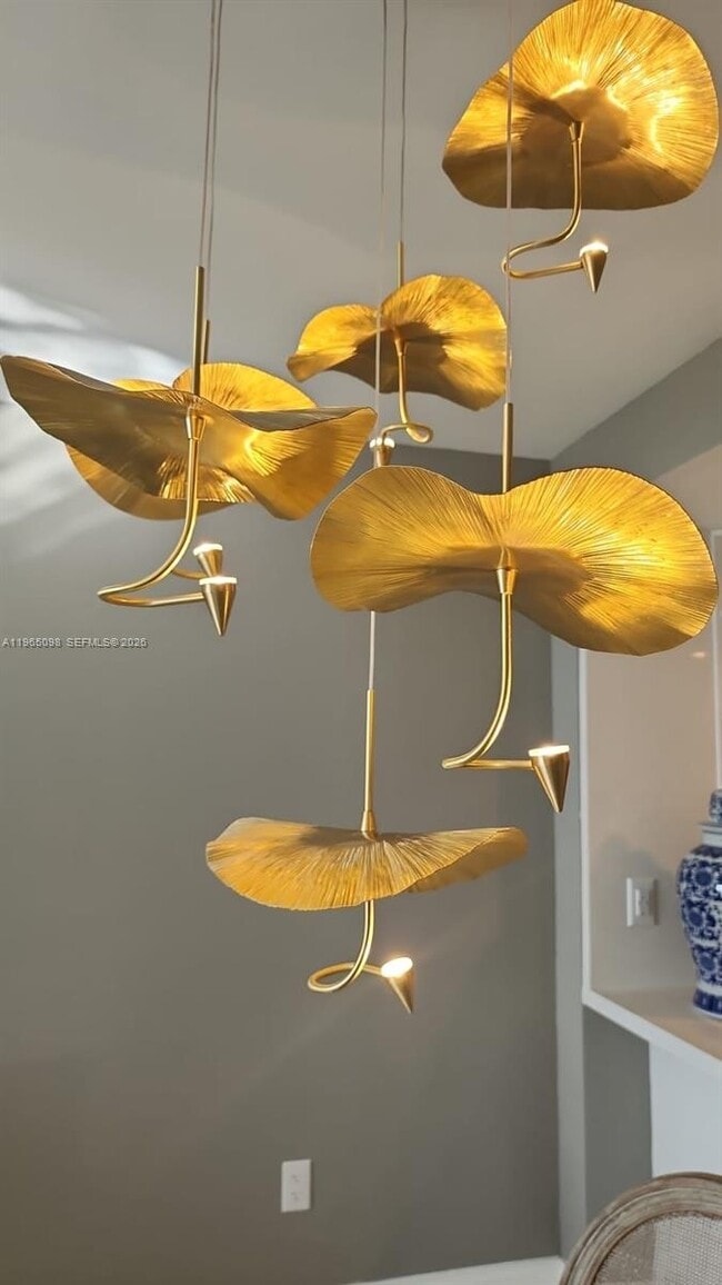 Photo - 5701 Collins Ave Unidad 905