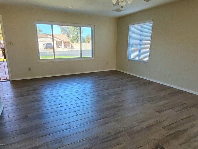 Photo - 5513 W Folley St