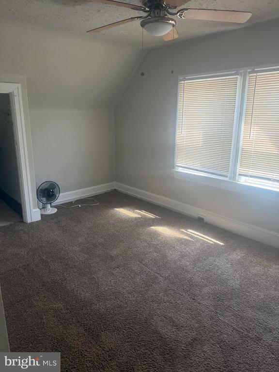 Photo - 48 N Sproul Rd