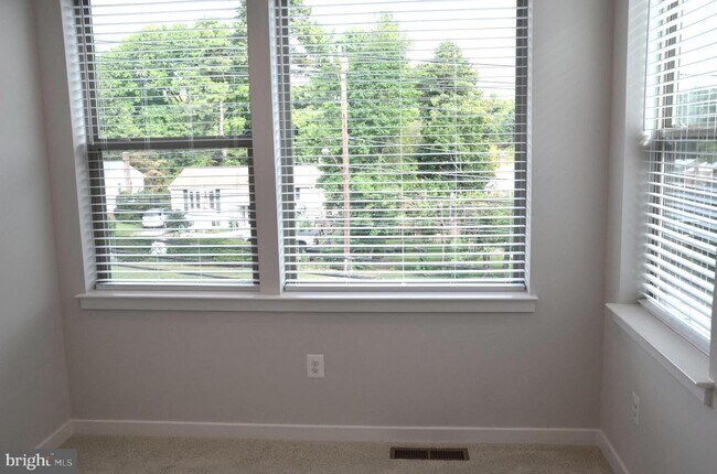 Photo - 5022 Randolph Rd