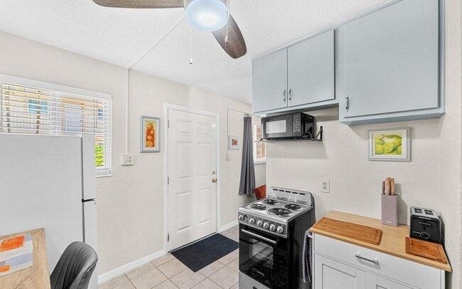 Photo - 211 Circle Dr Unit 01-A