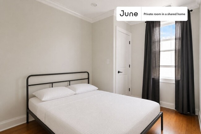Building Photo - Room in Shared 5 bed/1.5 bath home in Brighton