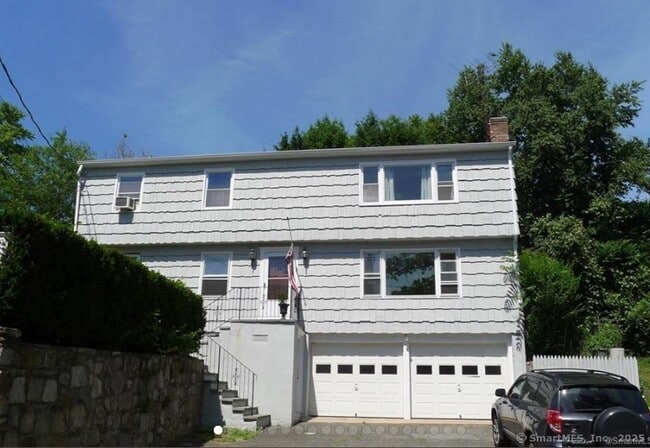 Building Photo - 36 Richmondville Ave Rental