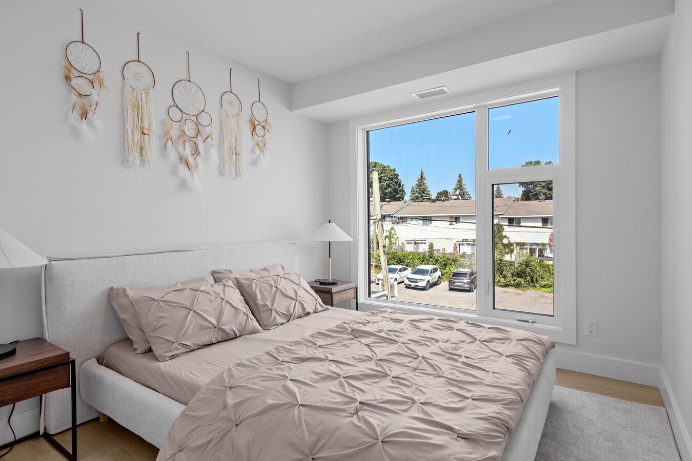 Photo - 2405-2409 Carlsen Av