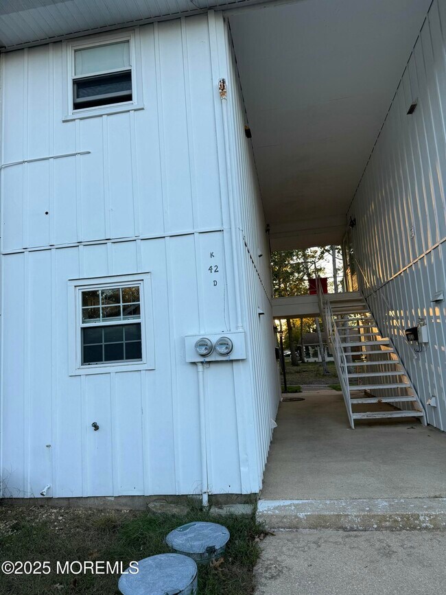 Building Photo - 42K Cambridge Ct