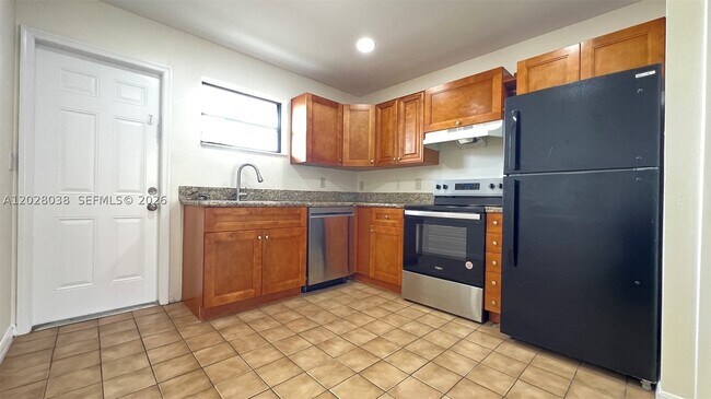 Photo - 5914 Taylor St Unit 1-2