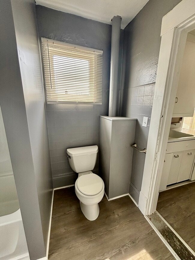 Photo - 158 16th St NW