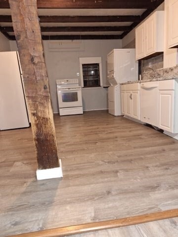 Photo - 404 Main St Unit 1R