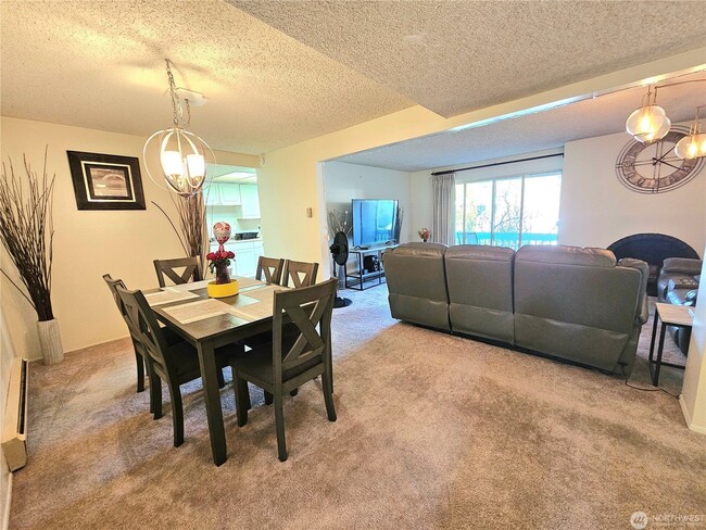 Photo - 7425 Ruby Dr SW Unidad E5