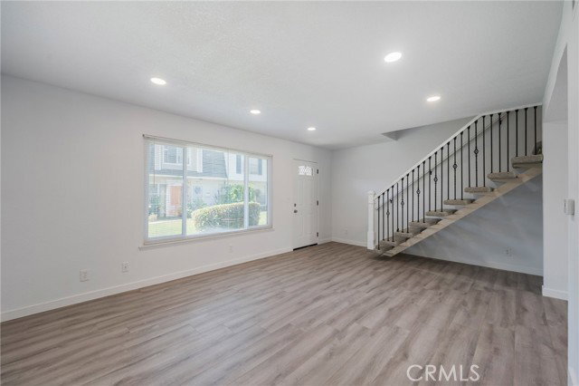 Photo - 10062 Ellis Ave