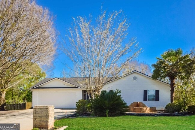 Photo - 300 Claremont Dr