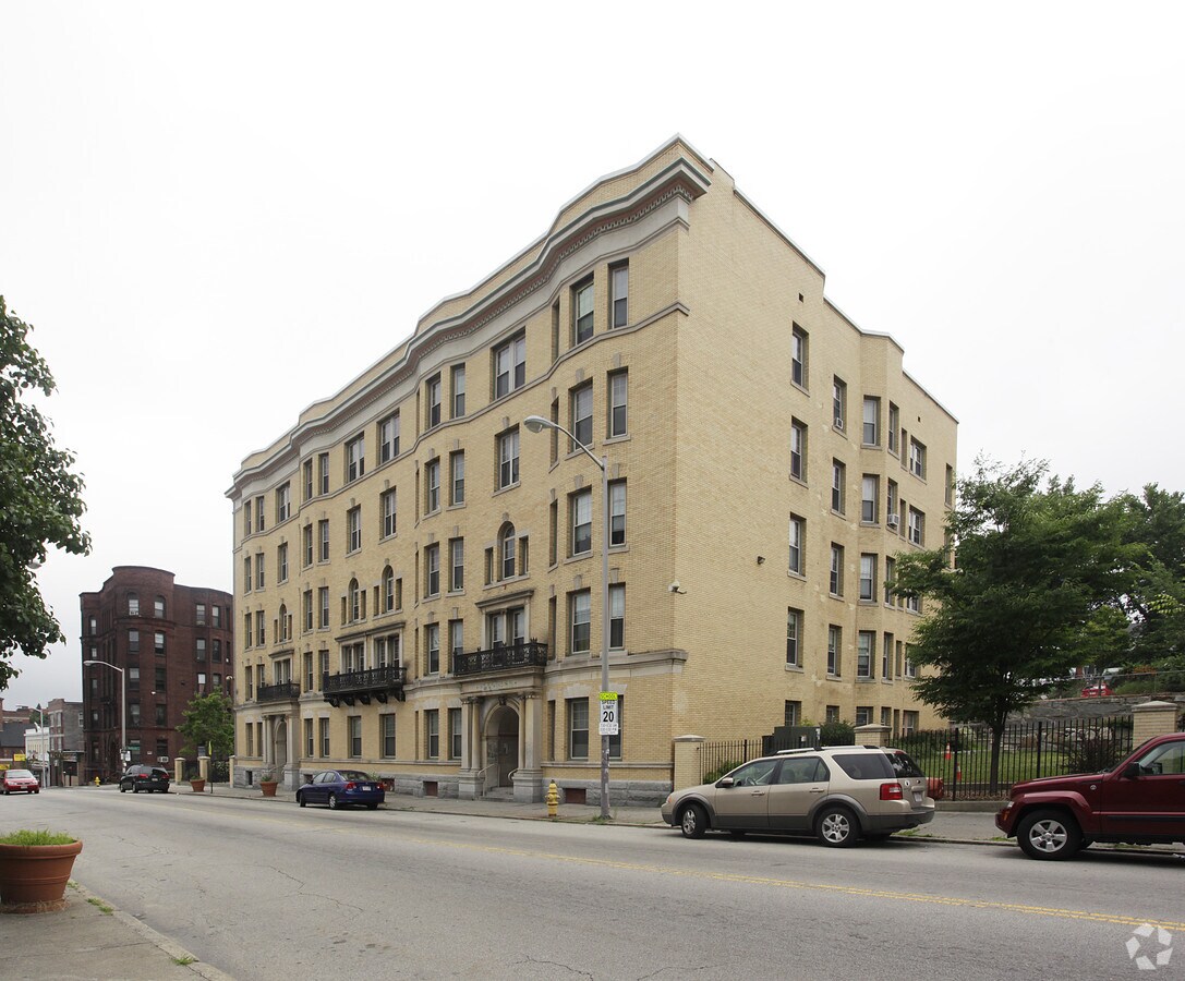 Photo - Standish Apartments