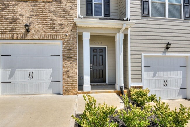 Photo - 846 Quaint Parish Cir