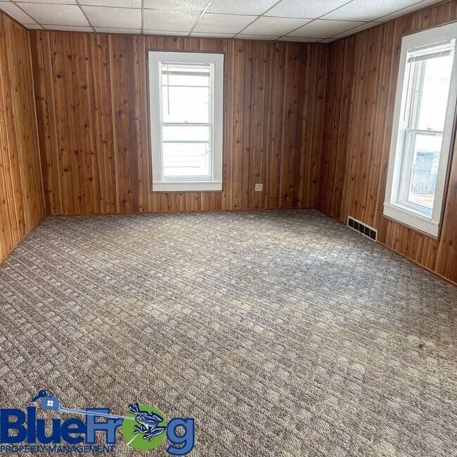 Photo - 207-209 W Hancock St