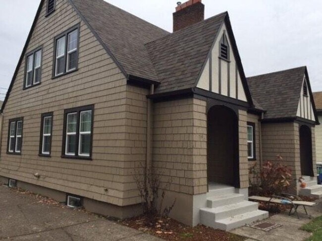 Photo - 210-214 NW 11th St. Unit 214 NW 11th St