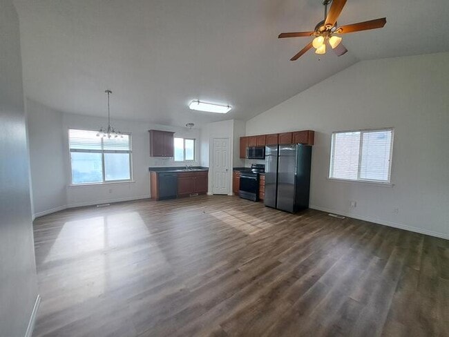 Photo - 7398 N Ute Dr