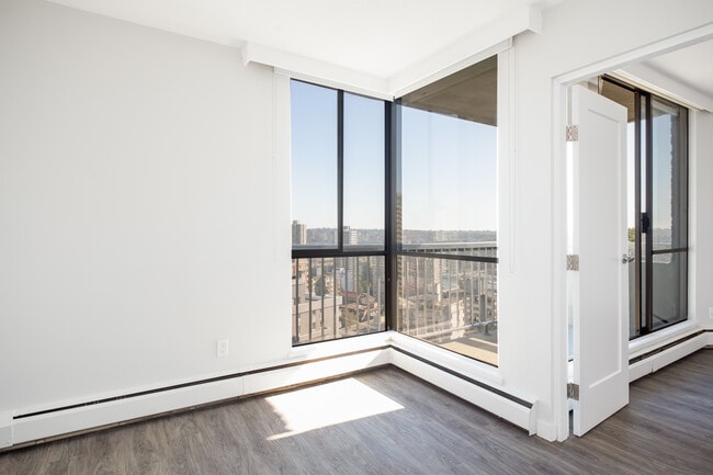 Photo - Hendry House Unit 01608