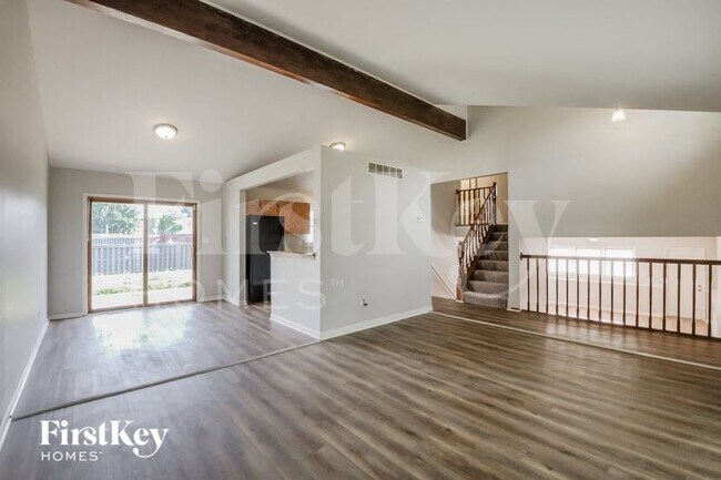 Photo - 2416 Waterford Dr