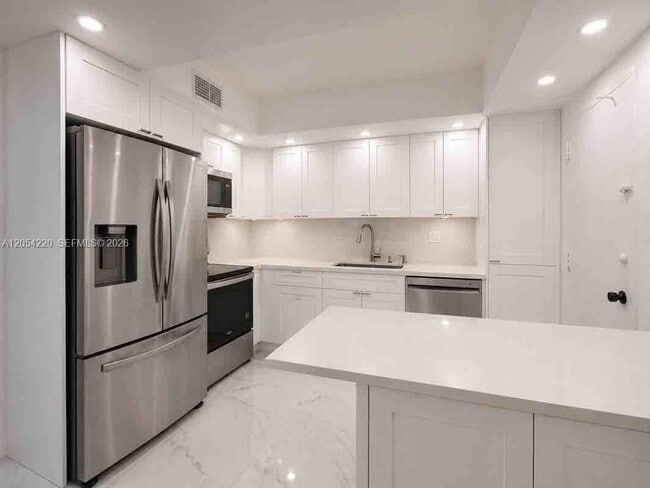 Photo - 500 Bayview Dr Unit 232