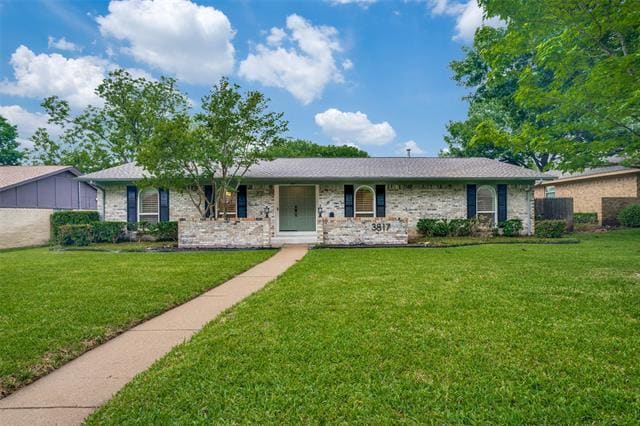 Building Photo - 3817 Crestpark Dr