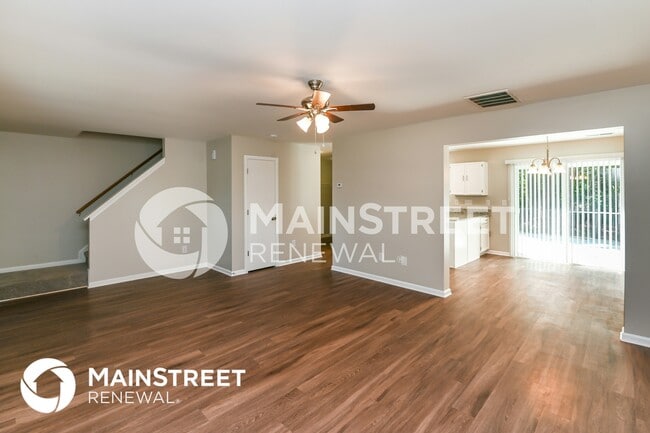 Photo - 395 Amhurst St SW