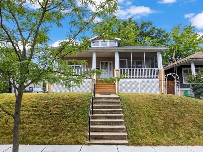 Photo - 65 53rd Pl SE