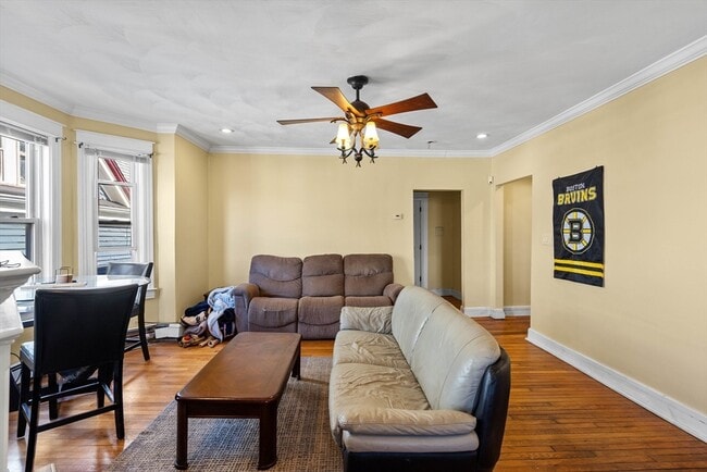 Photo - 18 Gaston St Unit 2