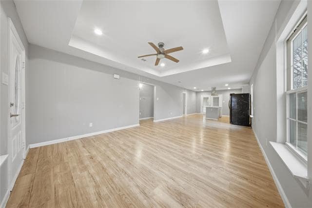 Photo - 2350 W Cherry St