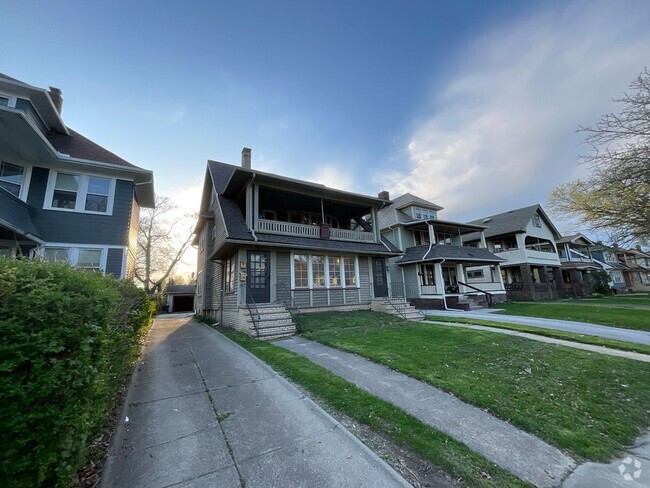 Building Photo - 1684 Coventry Rd Unit 1684 - First Rental
