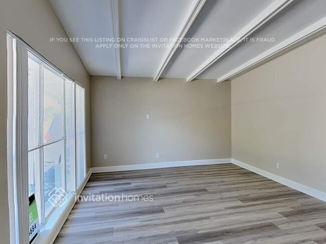 Photo - 5218 Grandview Dr