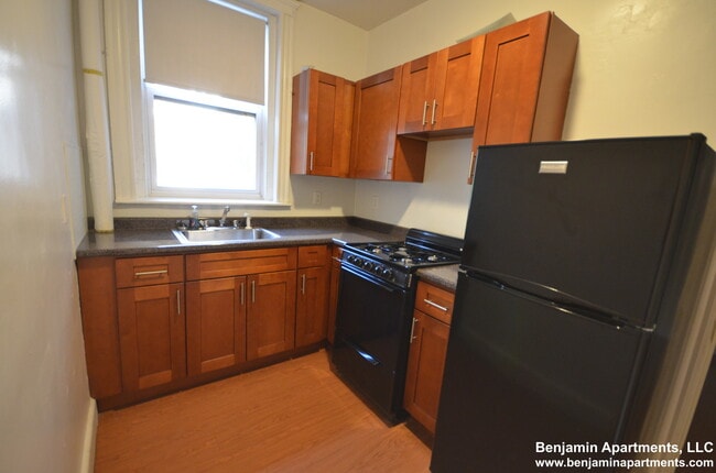 Building Photo - 66 Chiswick Rd Unit 6