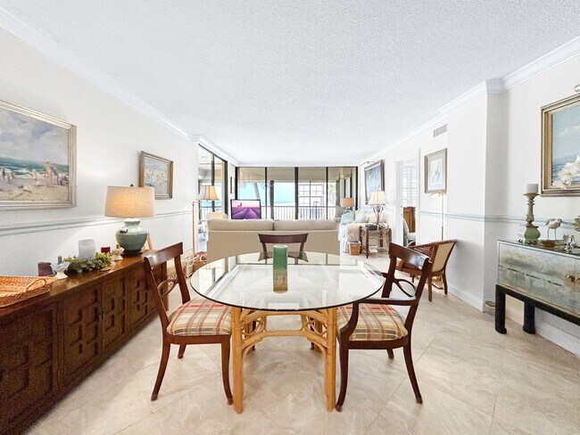 Photo - Luxurious Corner Unit with Stunning Floor-to-Ceiling Views! Unit 209