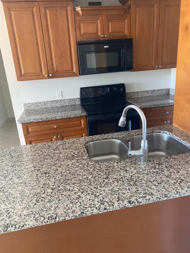 spacious 2bed/1bath in gated community