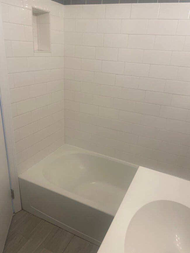 Photo - 10 Briarwood Rd Unit 2