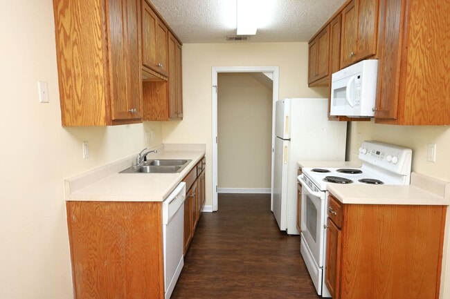 Photo - 1801 Chestnut Dr