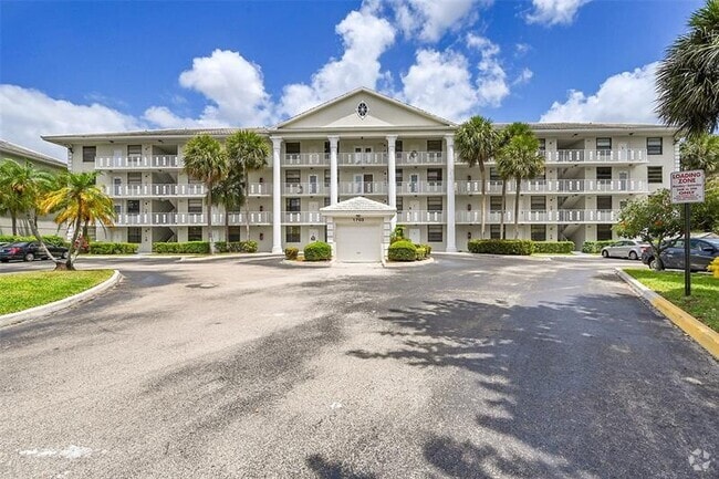 Building Photo - 1703 Whitehall Dr Unit 304 Rental
