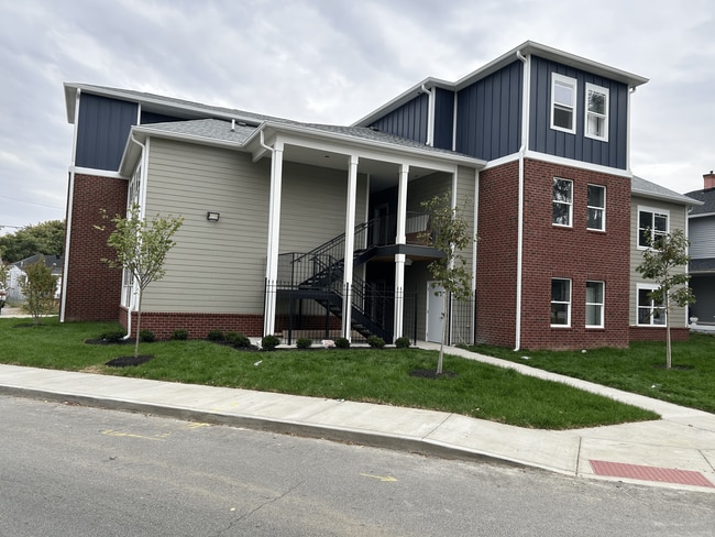 Photo - 2200 Bradley Ave