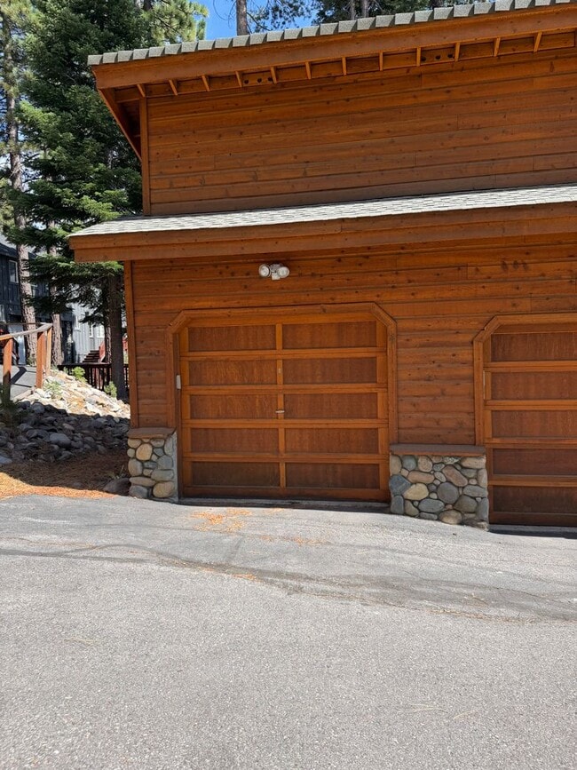 Photo - 12595 Northwoods Blvd