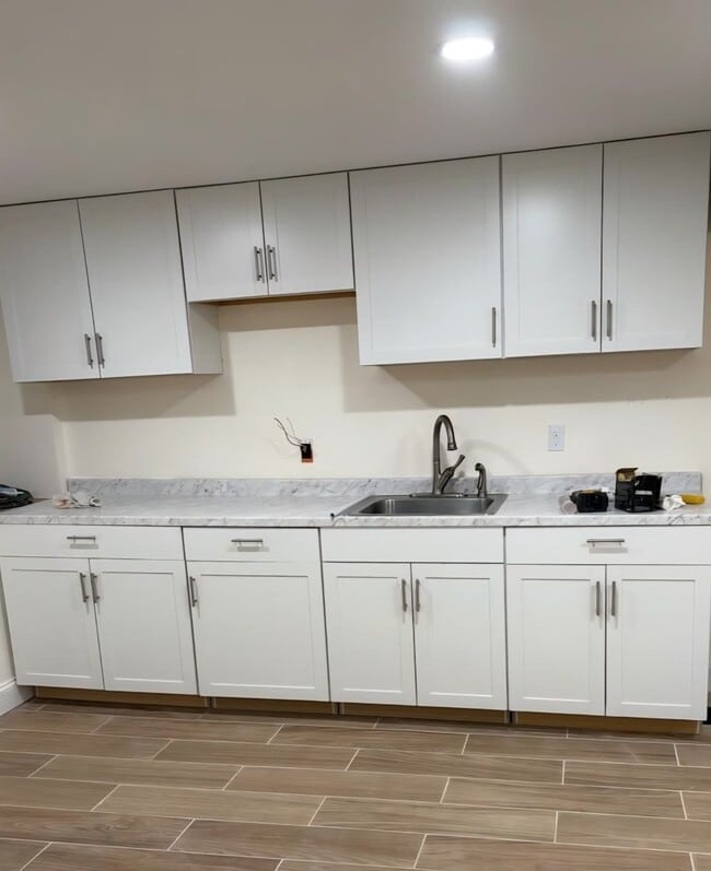Brand new Kitchen - 37 Drew Ave Unidad 2B
