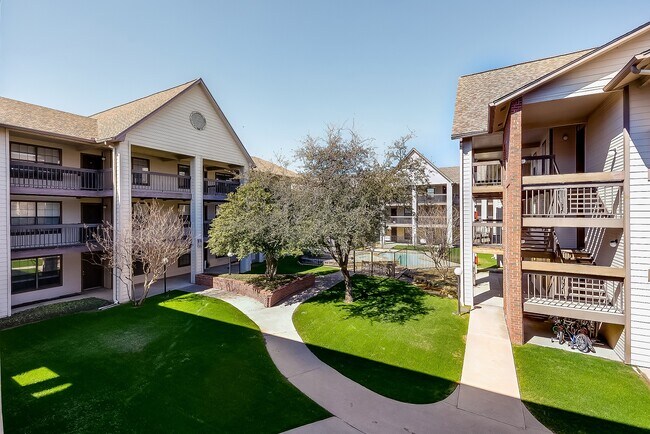 Photo - 218 N Texas Blvd Unit 308